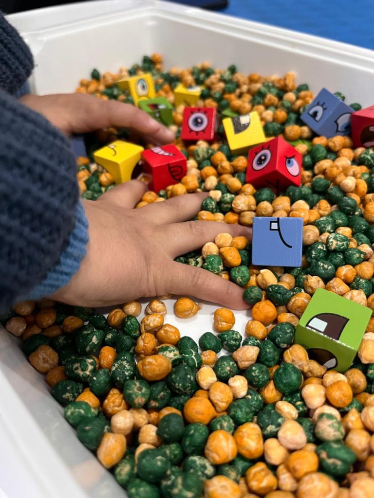 Centro Simul - Centro de terapias infantil - Autismo. - Comunicación autismo - Hiperactividad - Trastorno sensorial - Trastorno de la conducta